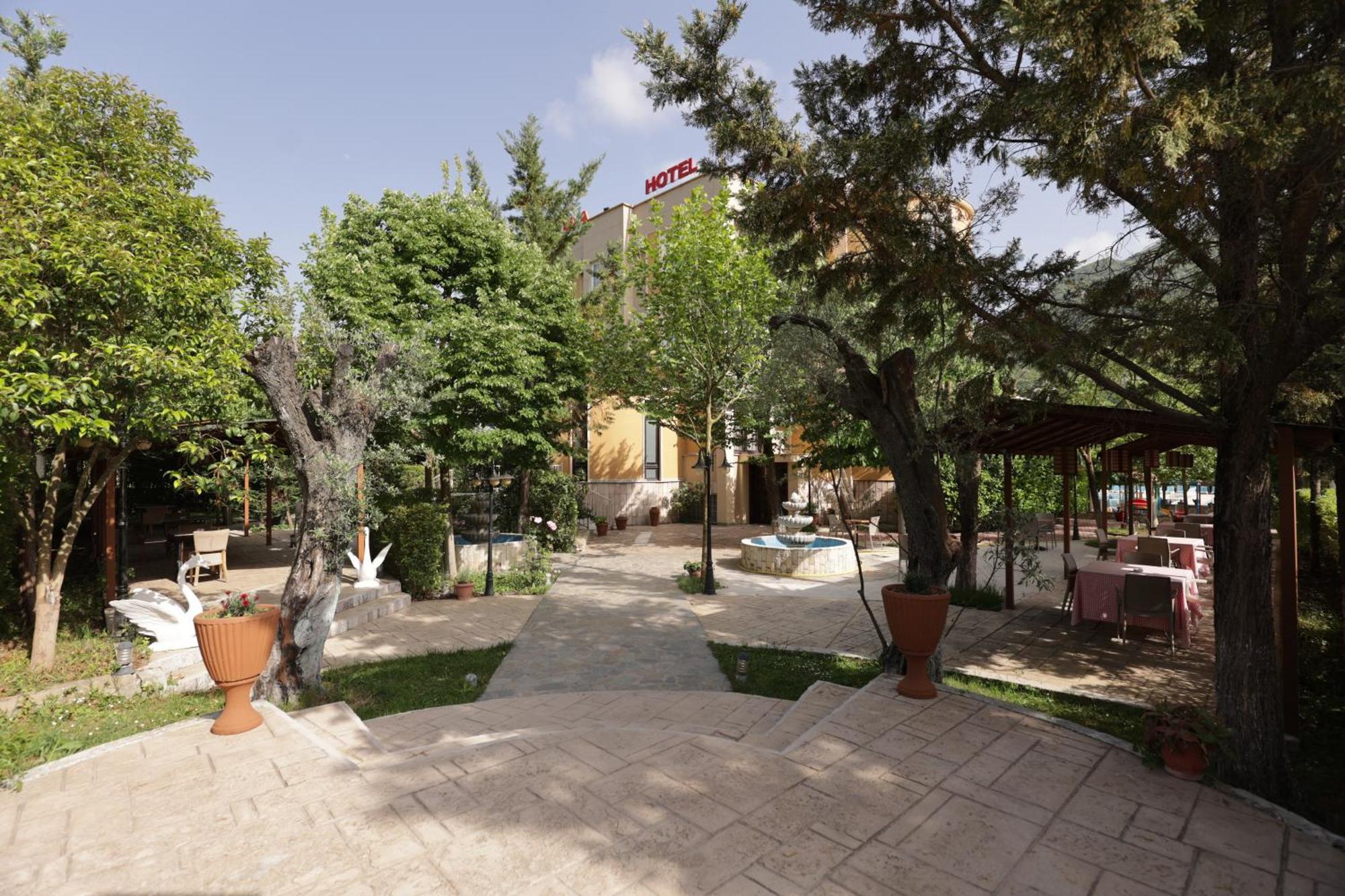 Mema Resort Mirash Exterior foto